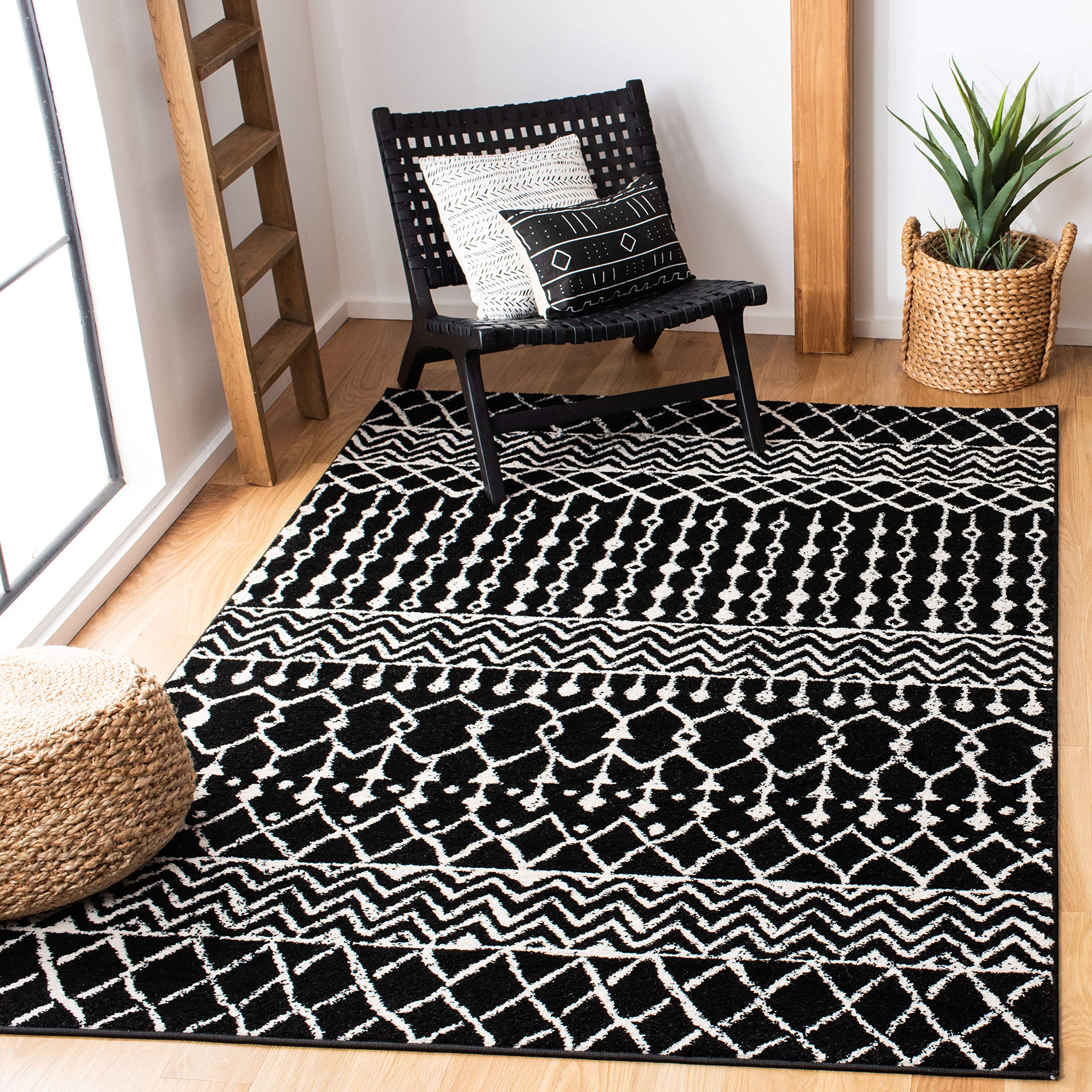 SAFAVIEH Tulum Collection Area Rug - 10 Square, Black & Ivory, Morocca ...