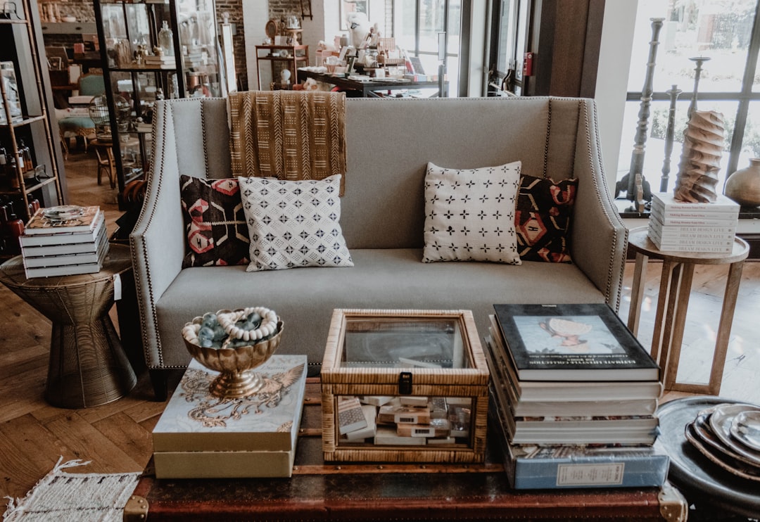 Furniture & Accessories