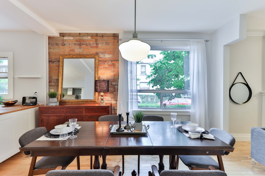 Furniture & Accessories