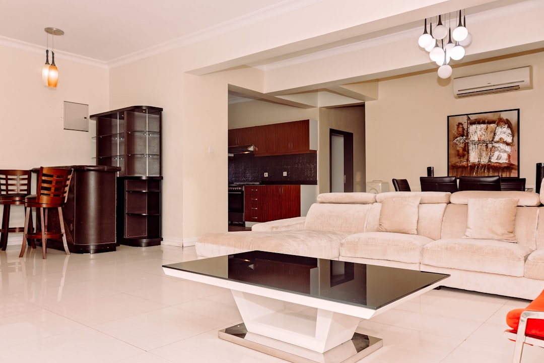 Furniture & Accessories