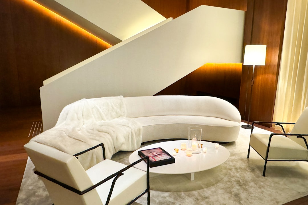 Furniture & Accessories