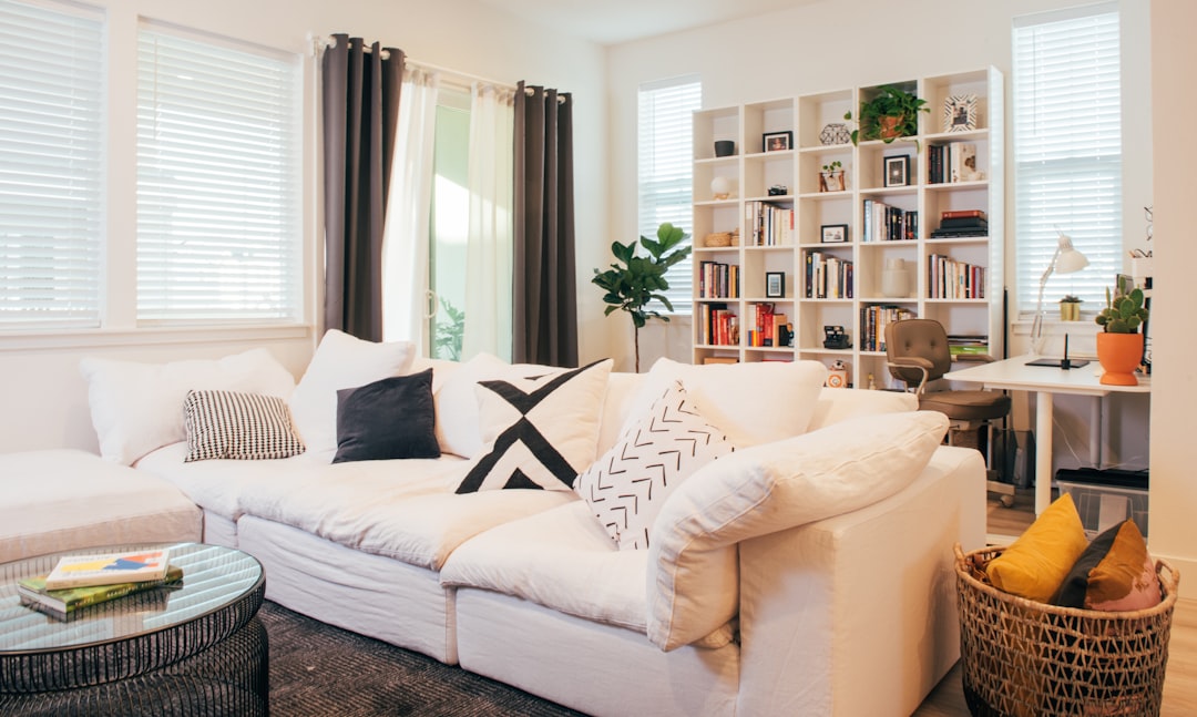 Furniture & Accessories