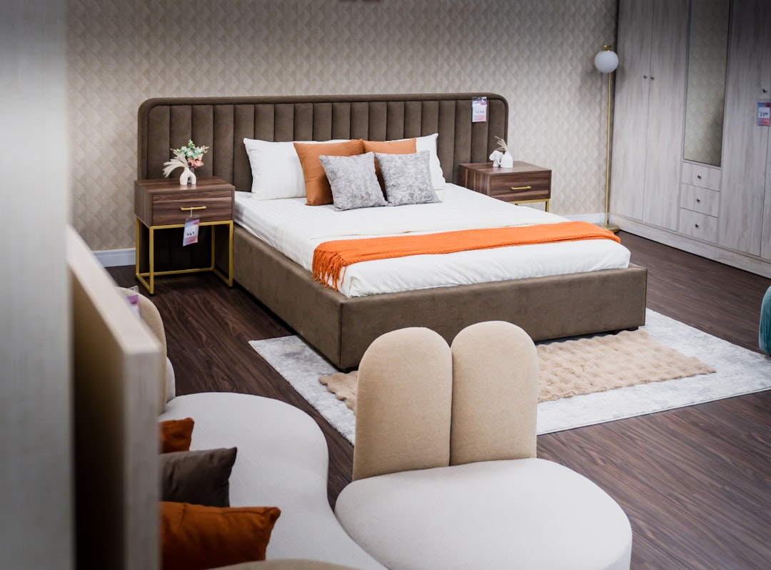 Furniture & Accessories