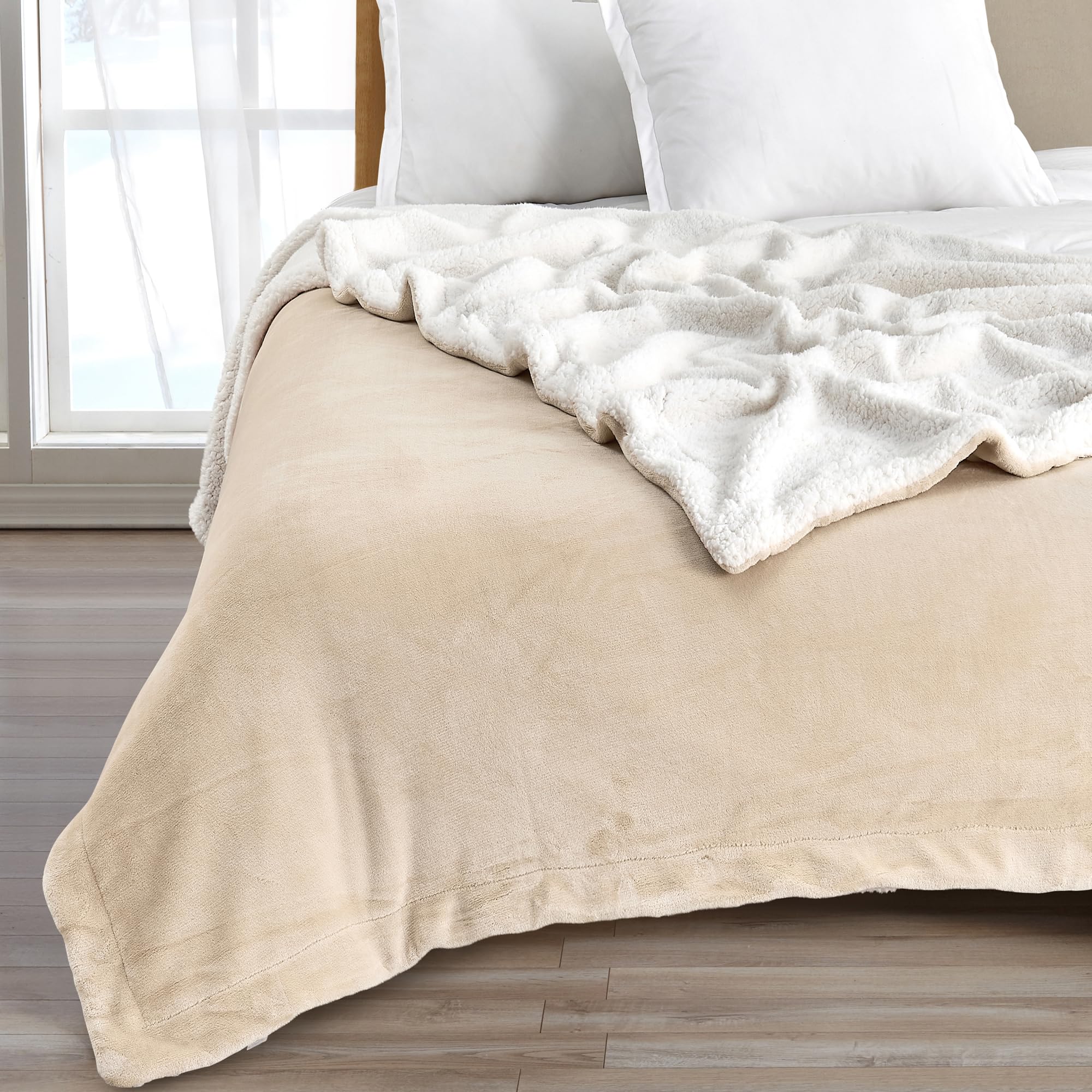 Sherpa Fleece And Velvet Plush Full/Queen Throw Blanket Tan, Thick Blanket For Chair, Sofa, Or Bed. Warm, Reversible, Soft Fleec