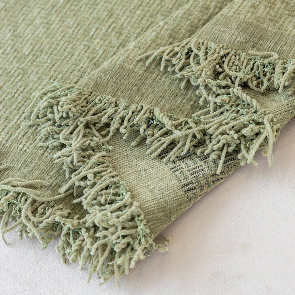 Chenille Large Throw Couch Cover Blanket with Water-Resistant for Futon, Loveseat, and L-Shaped Sofa