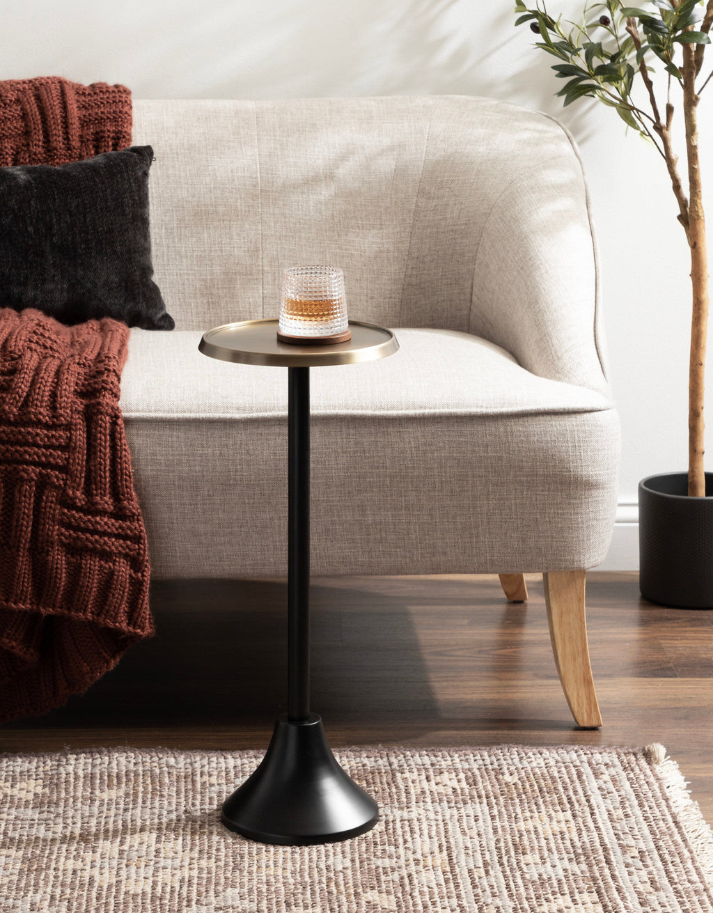 Sanzo Metal Drink Table