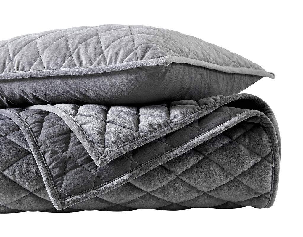 Vera Wang - King Quilt Set, Luxurious Velvet Bedding With Matching Shams, Lightweight Home Decor (Diamond Velvet Charcoal Grey,