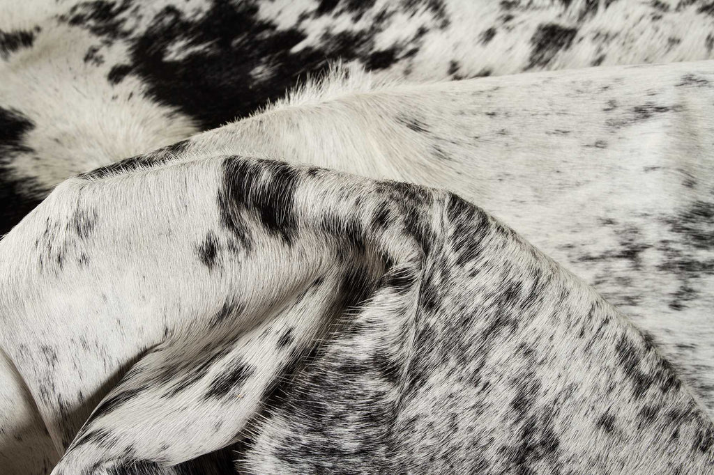 HomeRoots White & Black Cowhide, Microsuede 72' x 84' White and Black, Cowhide - Rug