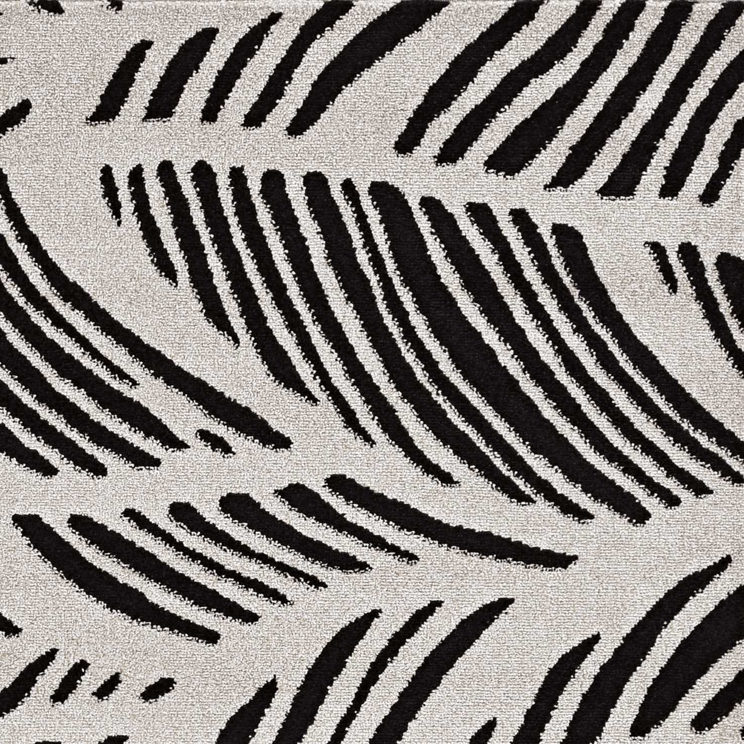 HomeRoots 7'X10' Black White Machine Woven Uv Treated Tropical Palm Leaves Indoor Outdoor Area Rug