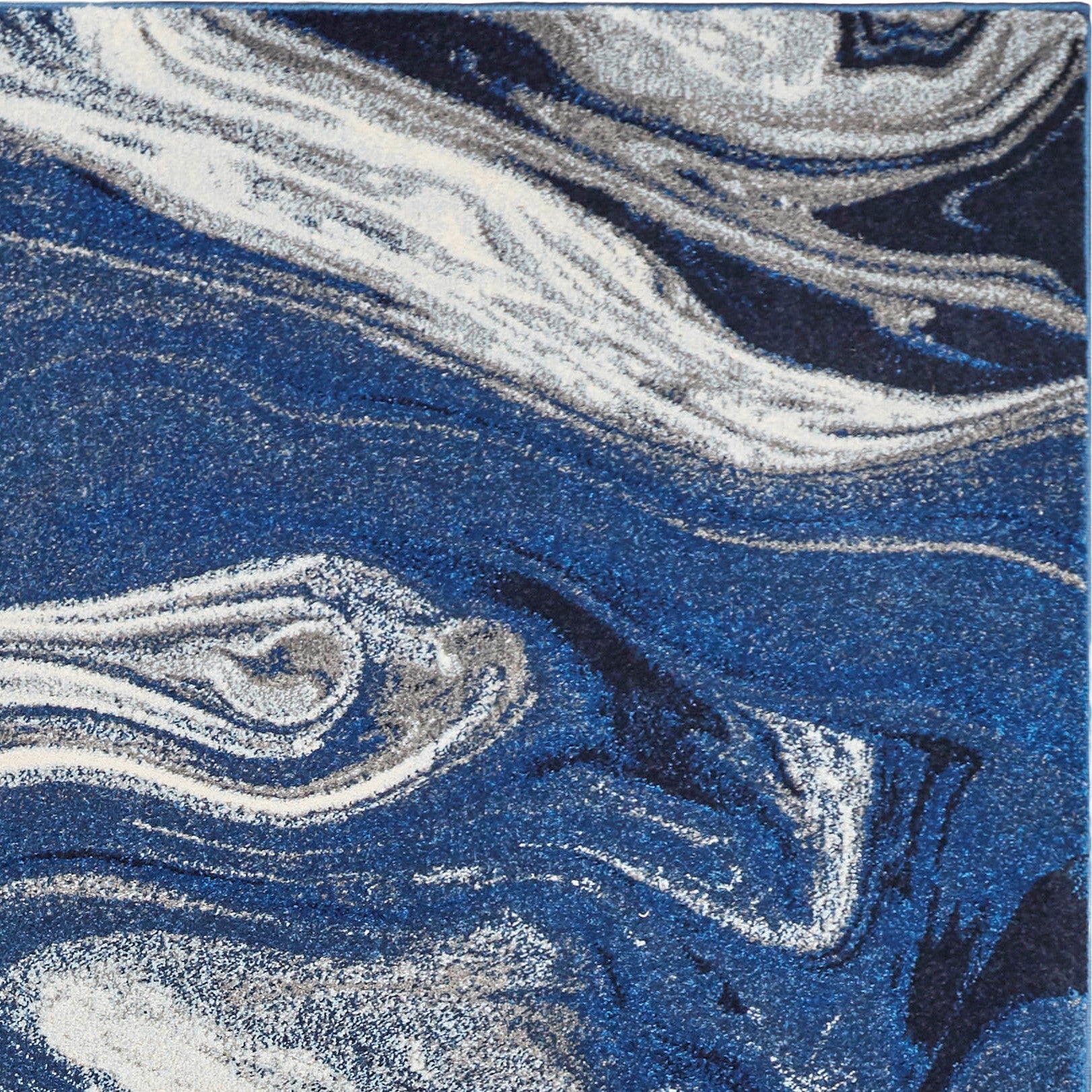 HomeRoots Decor 60' X 90' X 0.'5' Blue Polypropelene Rug