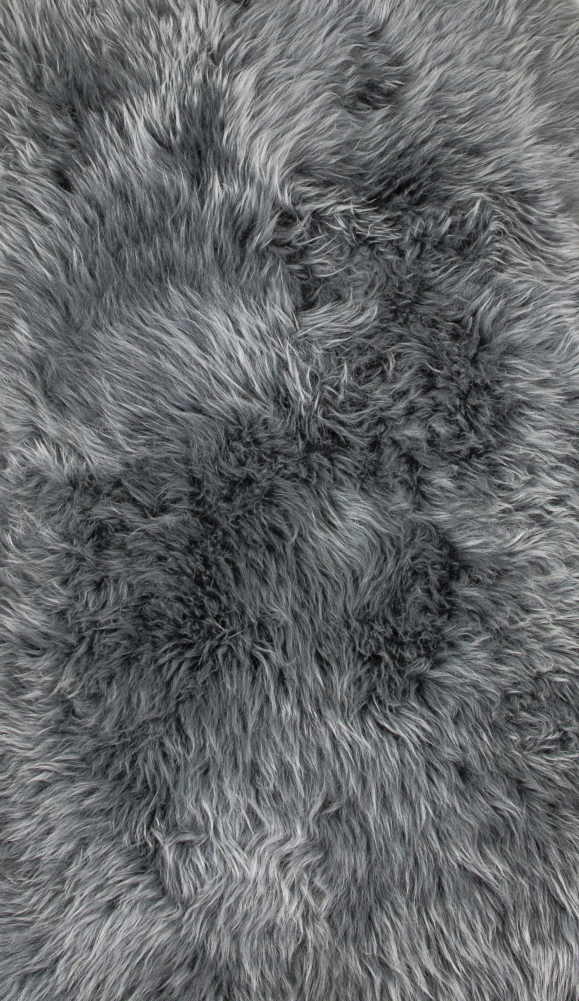 HomeRoots 2' X 3' Warm Gray New Zealand Natural Sheepskin Rug