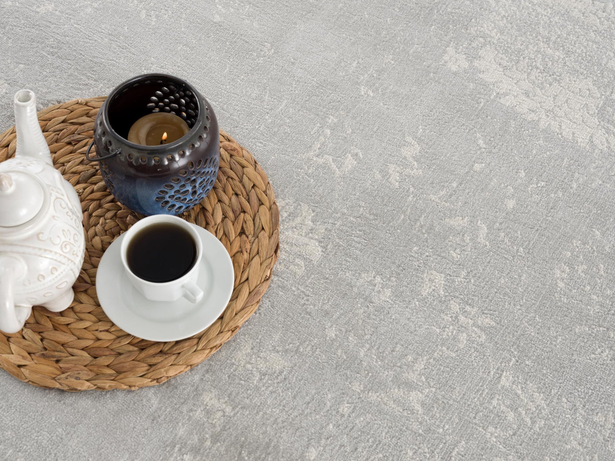 HomeRoots Grey 100% Polypropylene 2’ x 8’ Modern Gray Distressed Runner Rug
