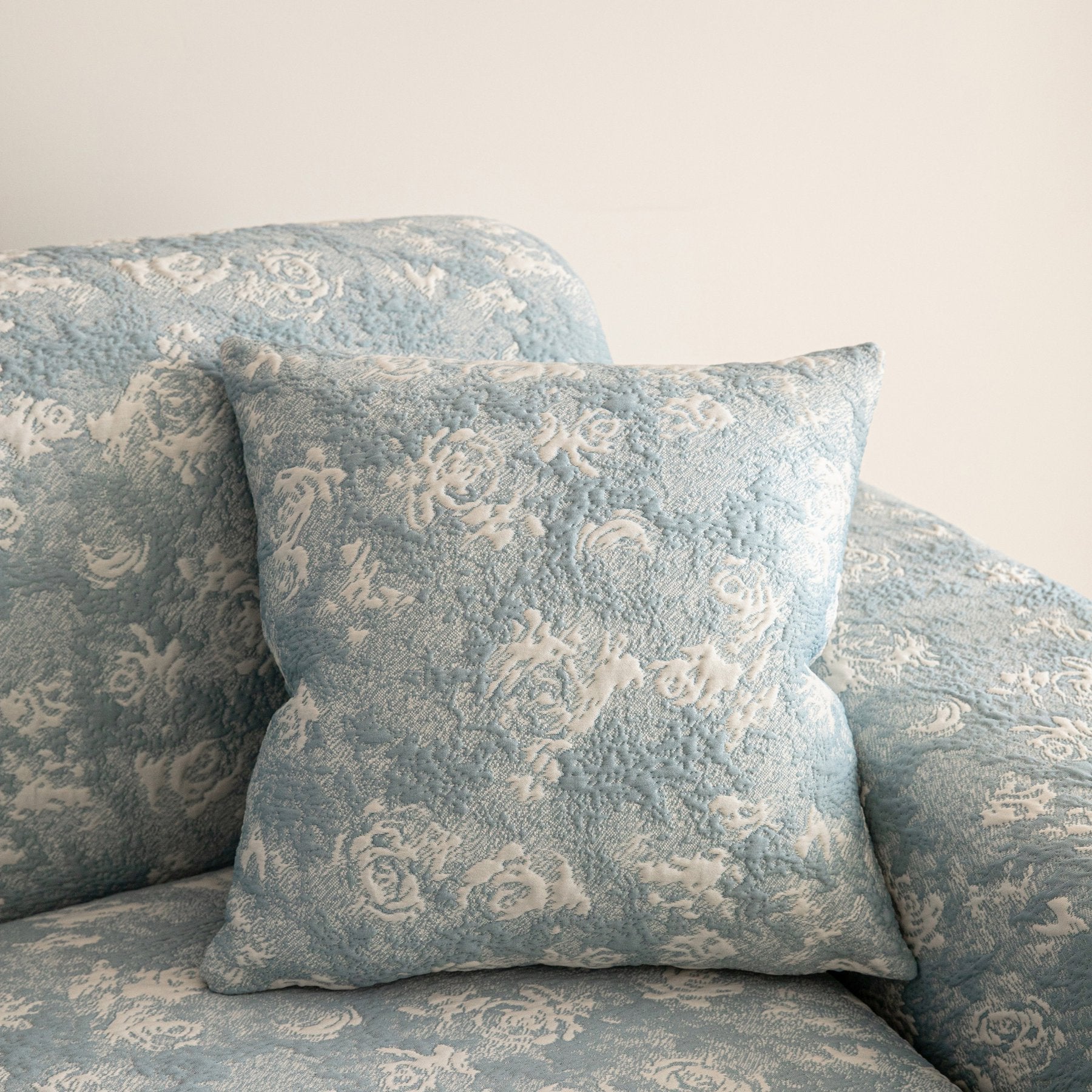 High Stretch Thick 3D Spacer Sofa Cover, Air-Layer Jacquard Cushioned Couch Slipcover