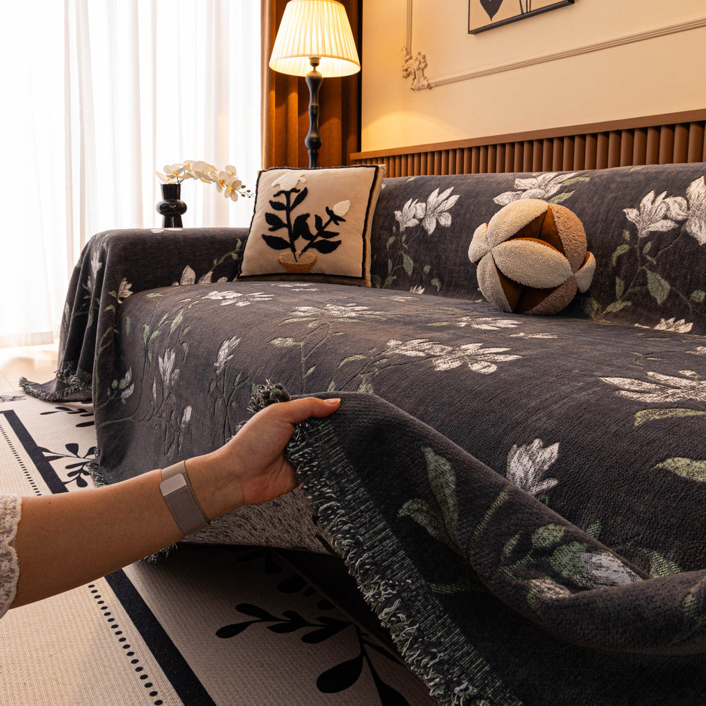 Luxury Thickened Sofa Throw Cover, Decorative Cozy Floral Jacquard Couch Cover Blanket