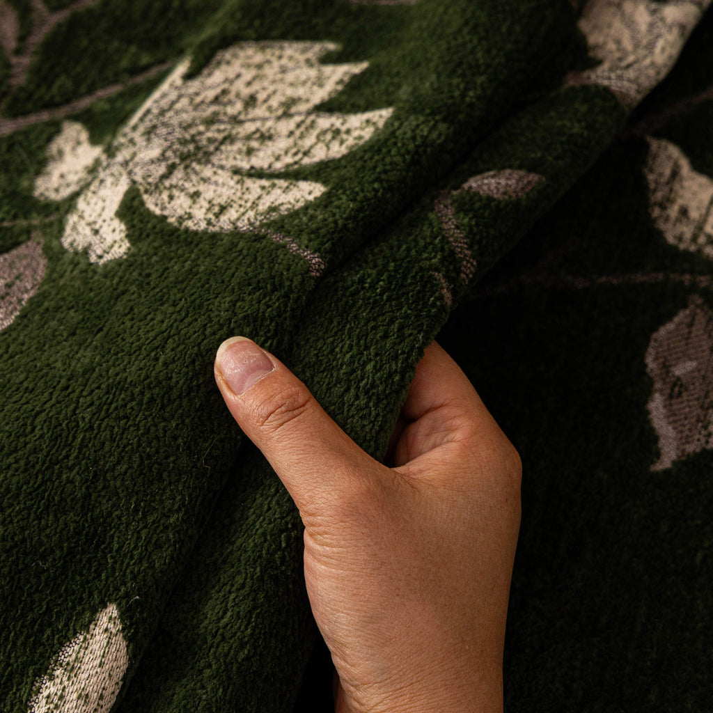 Luxury Thickened Sofa Throw Cover, Decorative Cozy Floral Jacquard Couch Cover Blanket