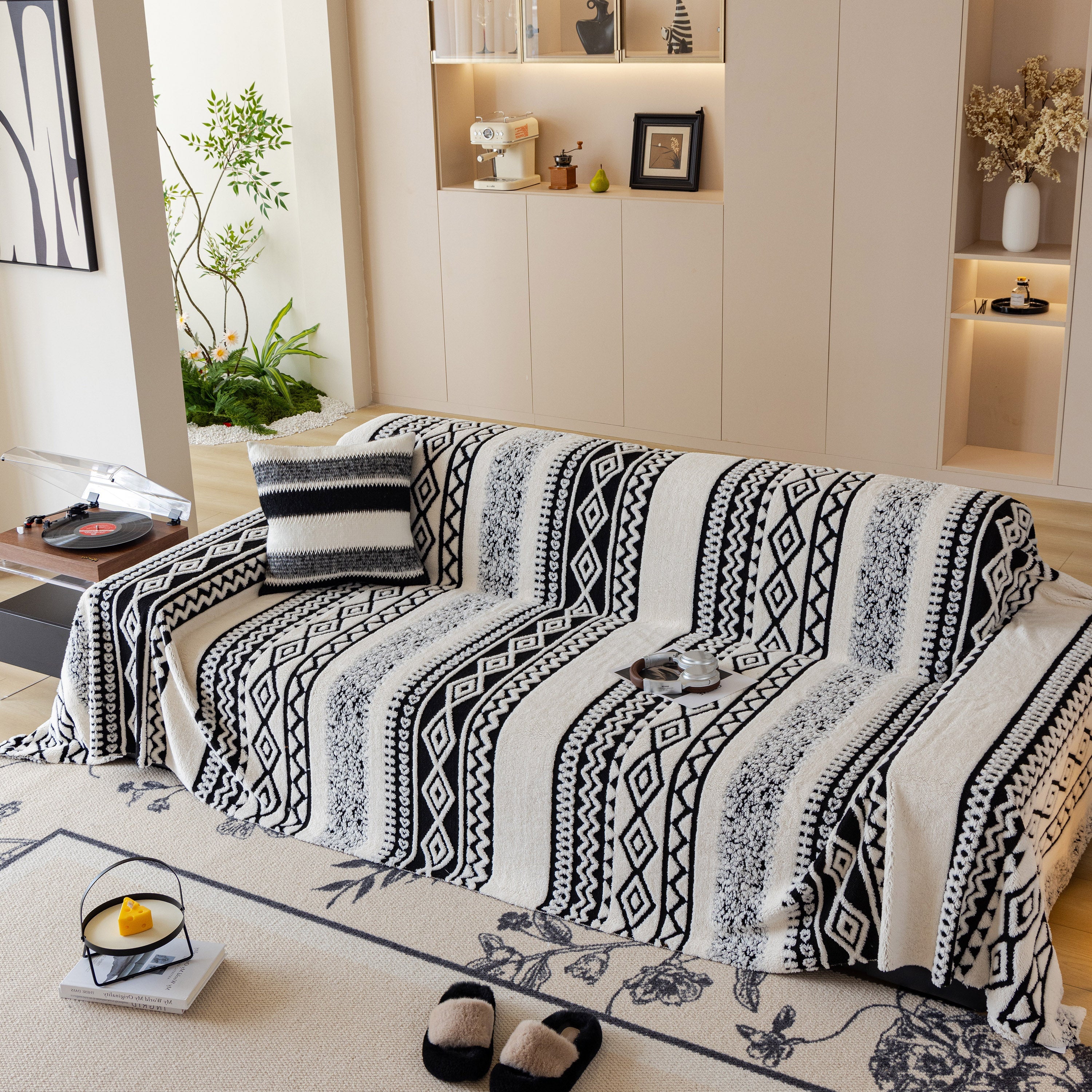Bohemian Tufted Sofa Cover, Plush Fleece Throw Blanket with 3D Woven Aztec Stripes