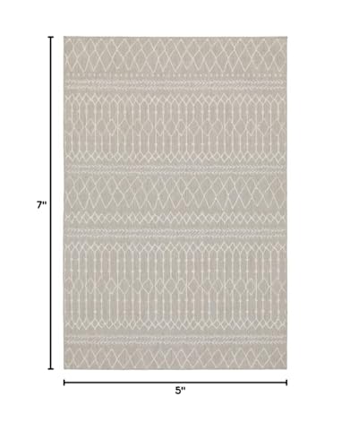 HomeRoots Grey Polypropylene 5’x7’ Gray and Ivory Geometric Indoor Outdoor Area Rug