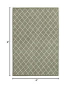 HomeRoots Grey Polypropylene, Polyester 4’ x 6’ Gray and Ivory Diamond Indoor Area Rug