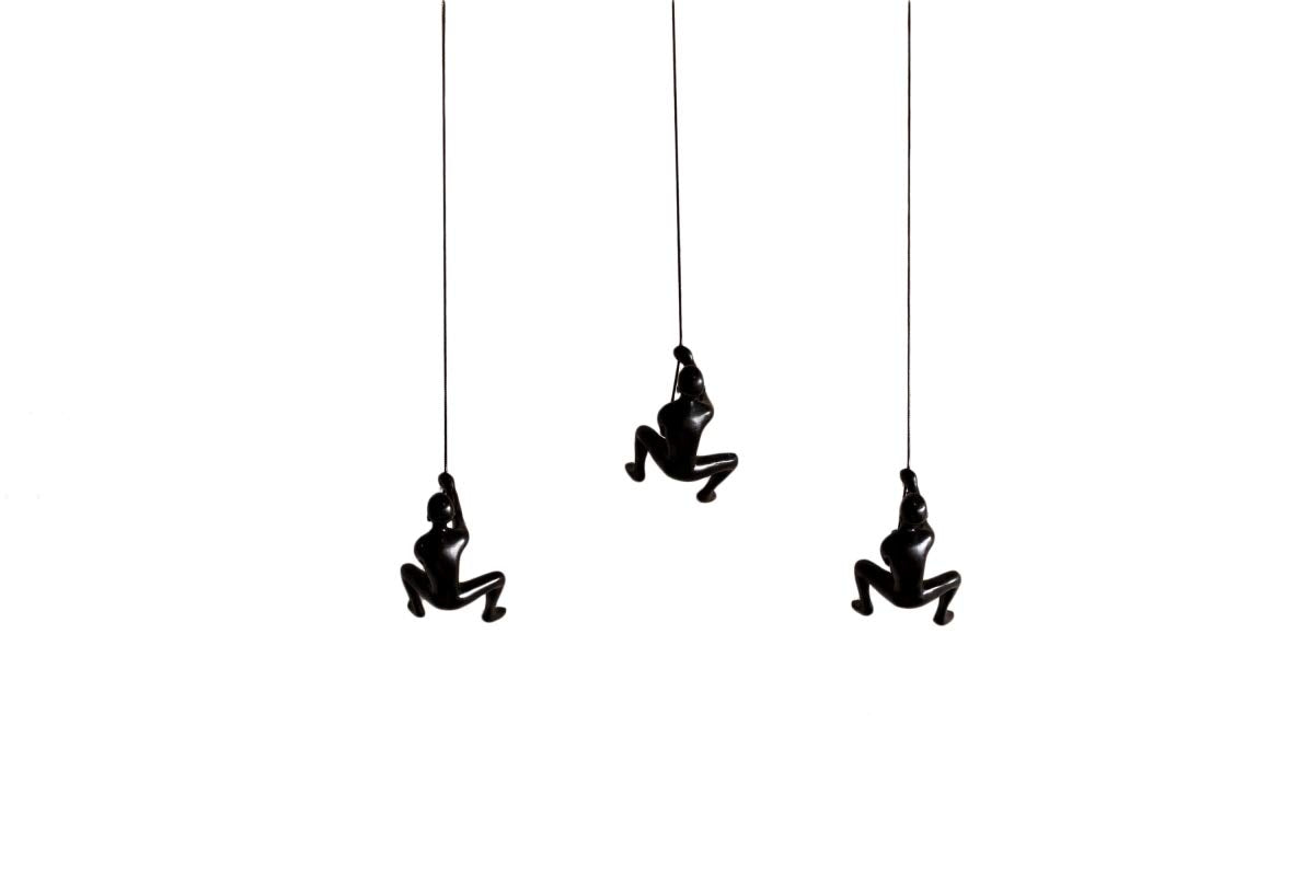 HomeRoots 293220 5.5 x 3.5 x 3.5 in. Climbing Man Black - Pack of 3