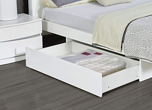 Global Furniture Aurora Collection Mdf/Wood Veneer Bedroom Set With Queen Bed, White
