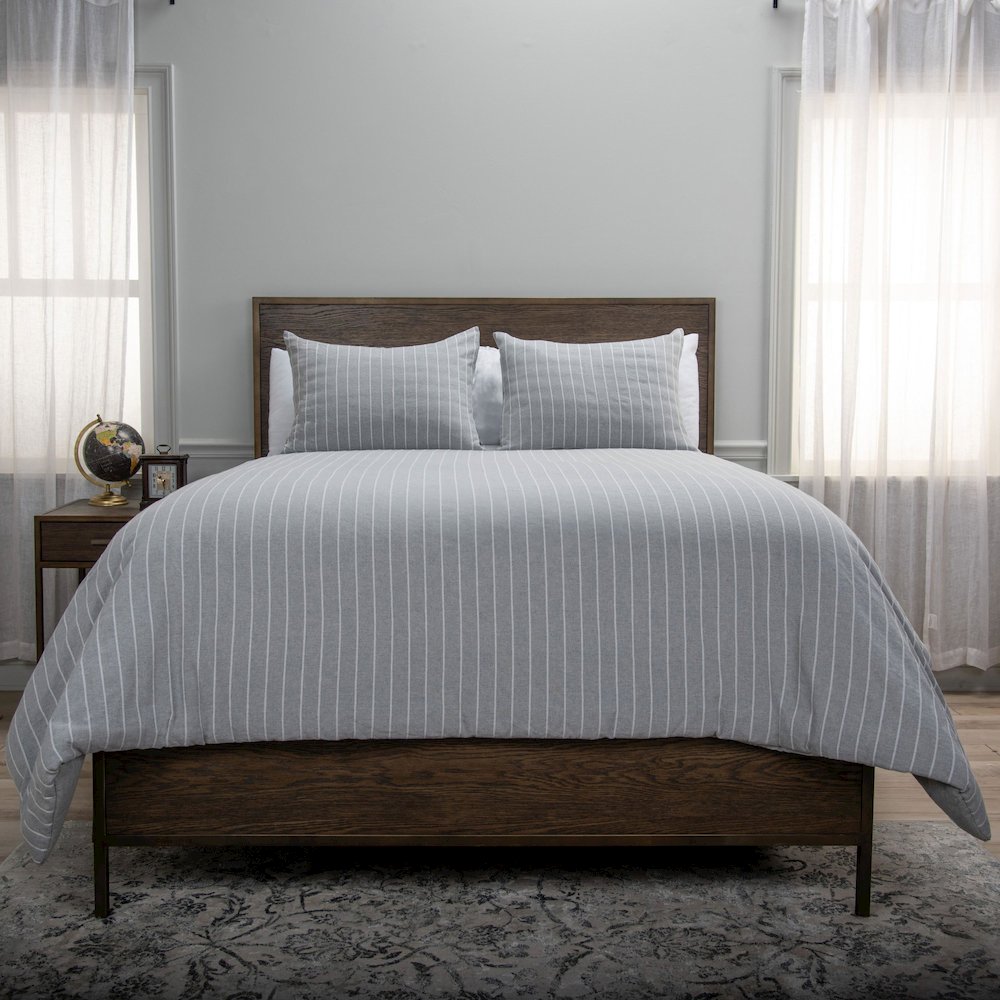 Transitional  92 Inchx96 Inch Comforter/Duvet