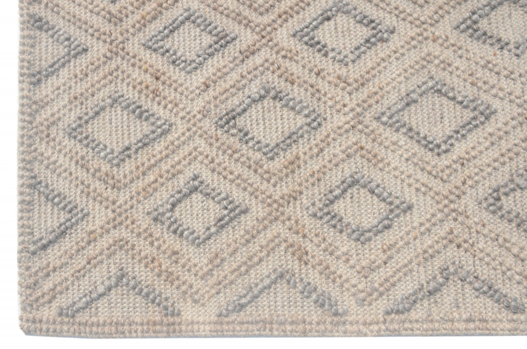 HomeRoots Natural/Grey PET Yarn 5’ x 7’ Tan Gray Diamond Lattice Modern Area Rug