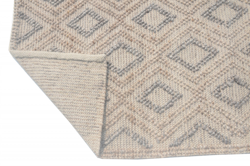 HomeRoots Natural/Grey PET Yarn 5’ x 7’ Tan Gray Diamond Lattice Modern Area Rug