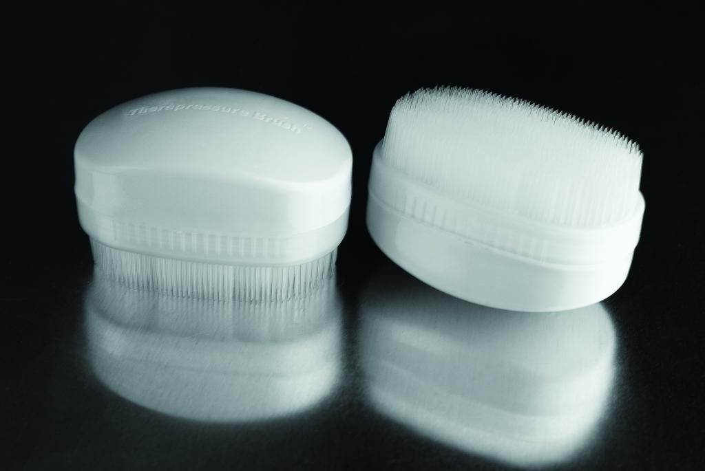 Packs 2 BALTA BRUSH Therapressure Brush
