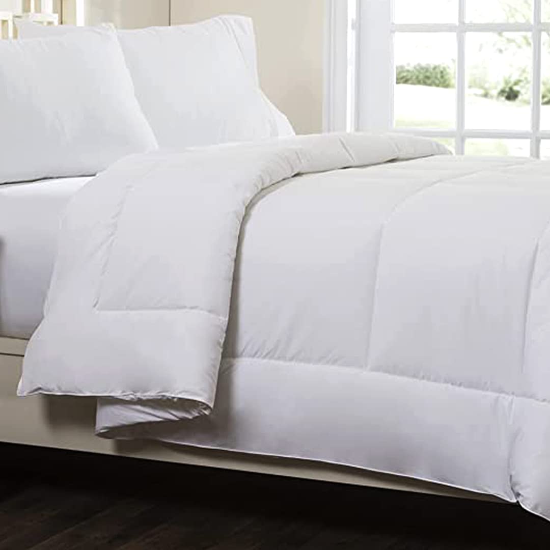 Circles Home  White Down Alternative Comforter  100% Cotton