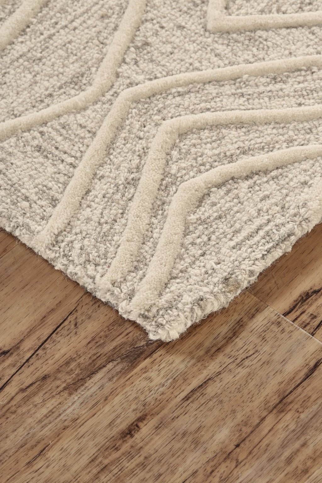 HomeRoots 511871 10 x 13 ft. Tan & Ivory Wool Geometric Hand Tufted Handmade Stain Resistant Rectangle Area Rug