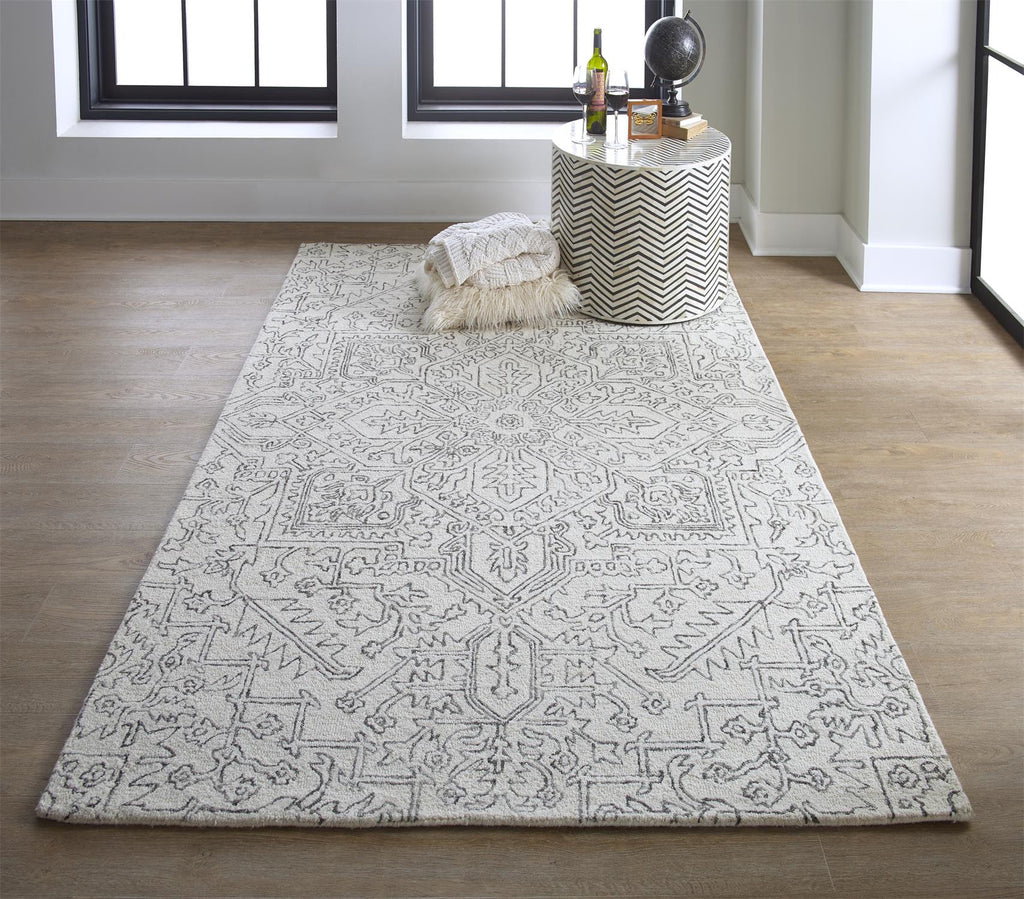 HomeRoots 512213 8 x 10 ft. Ivory & Gray Wool Floral Hand Tufted Handmade Stain Resistant Rectangle Area Rug