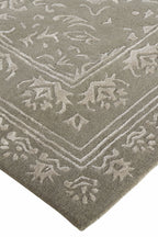 HomeRoots 512529 9 x 12 ft. Gray Taupe & Silver Wool Floral Hand Tufted Handmade Distressed Rectangle Area Rug