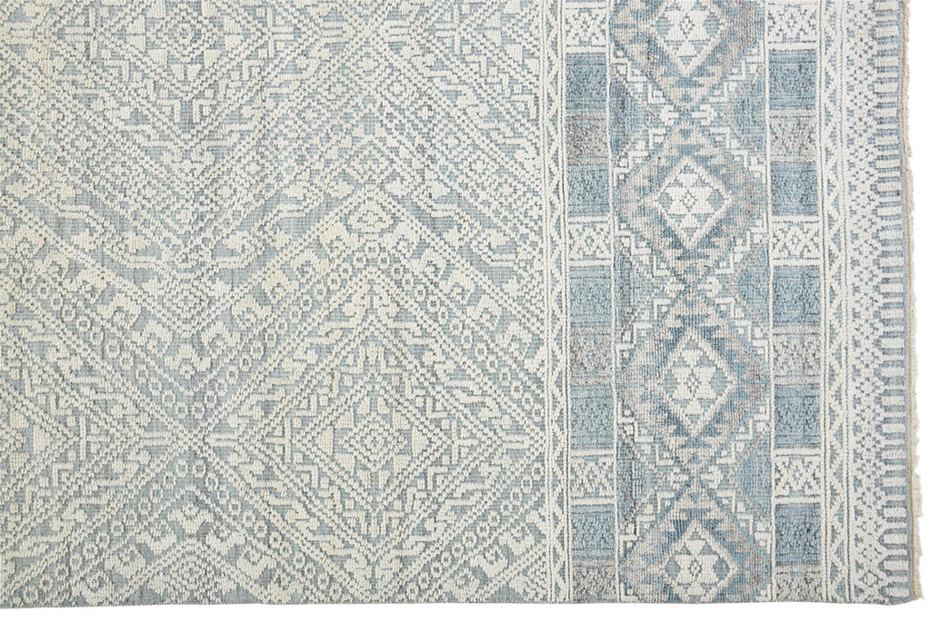 HomeRoots 512574 8 x 10 ft. Ivory Blue & Gray Geometric Hand Knotted Rectangle Area Rug
