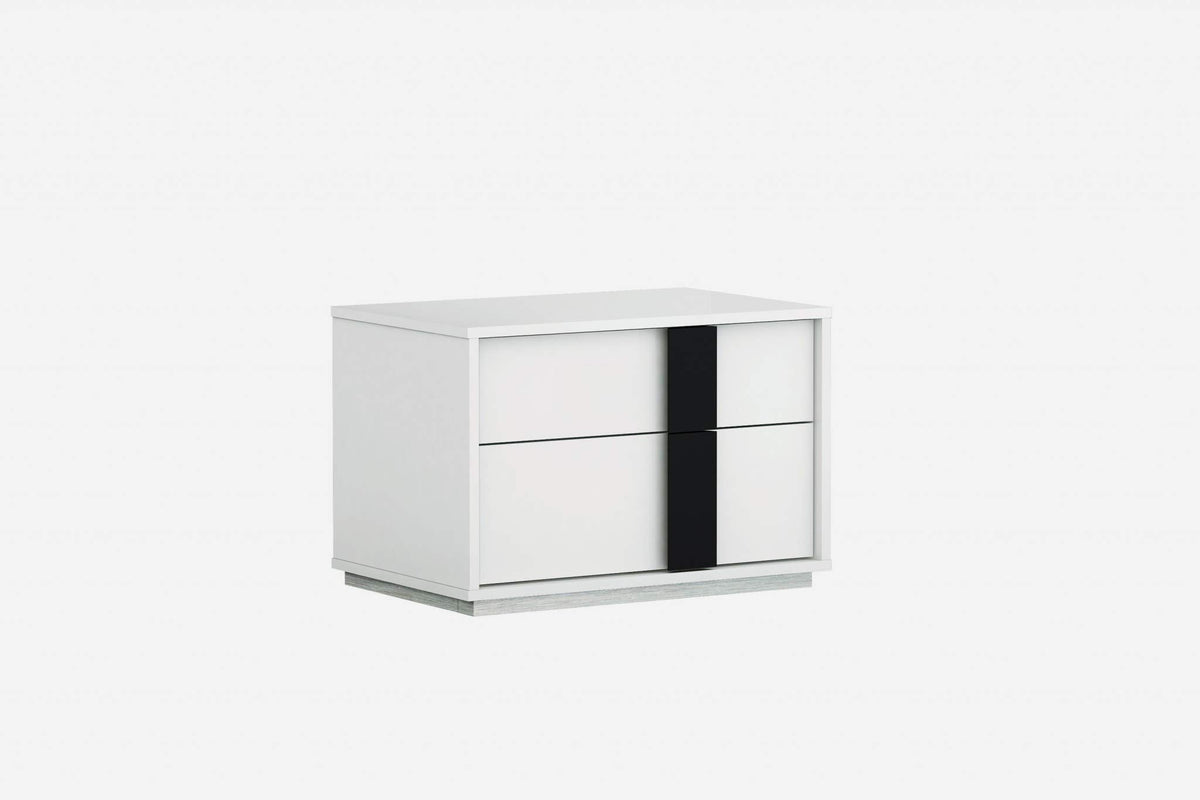 HomeRoots Stainless Steel 24' X 16' X 16' White Nightstand