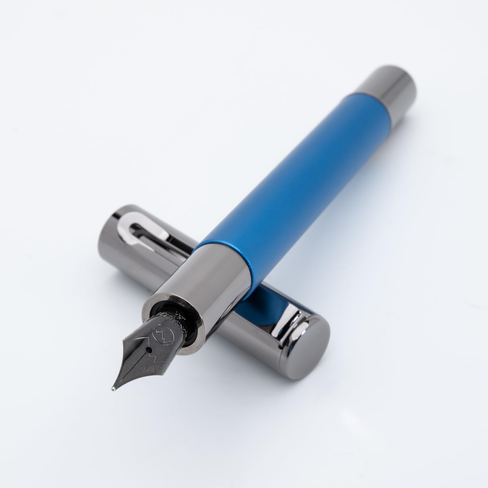 Monteverde Usa Ritma Fountain Pen In Blue - Medium Nib, Balanced Jowo Stainless Steel, Refillable Ink Cartridge/Converter - Perf