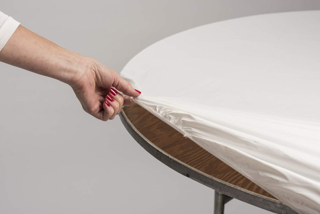 Kwik-Covers 60' Round Fitted Plastic Table Covers, Bundle Of 5 (Metallic Gold)
