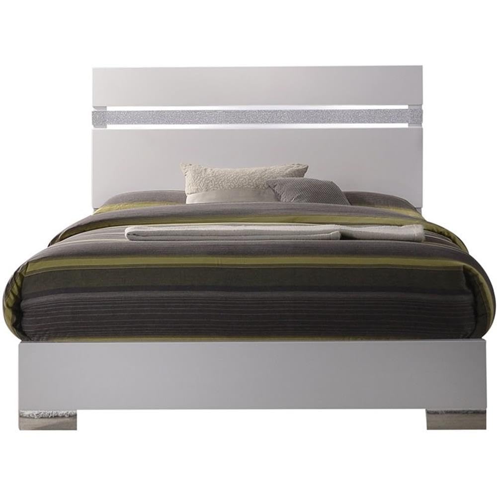 Acme Naima Ii Wooden King Panel Bed In White