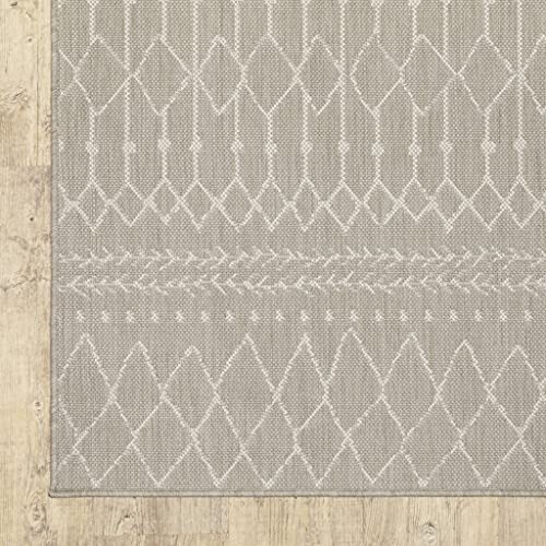 HomeRoots Grey Polypropylene 3’x5’ Gray and Ivory Geometric Indoor Outdoor Area Rug