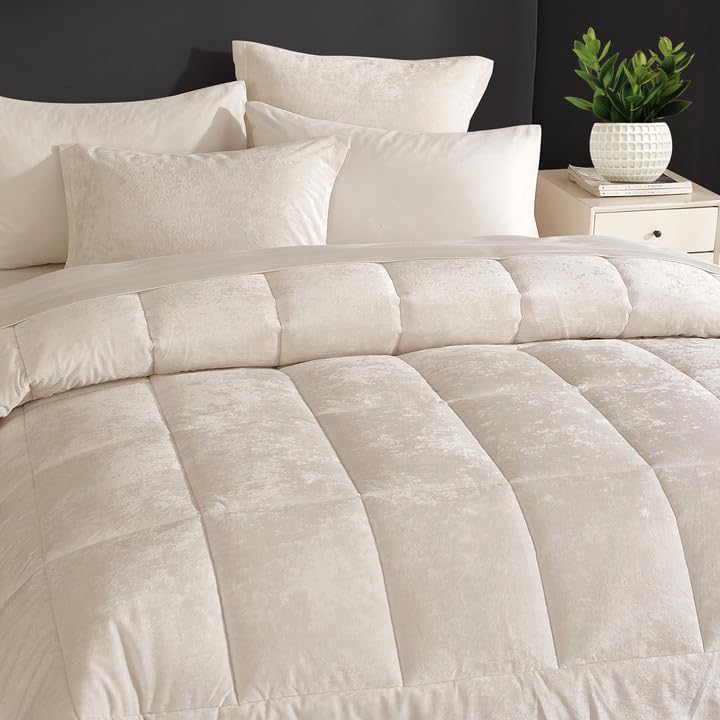 Hyprest Velvet Comforter King,3 Pcs Luxury Elegant Velvet Duvet,Ultra Soft White Bedding Comforter Sets