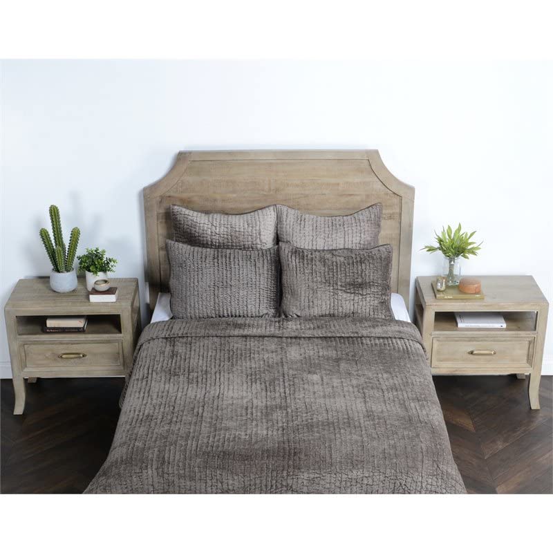 Kosas Home Dimitry 96x108 Rayon Velvet and Cotton Sateen King Quilt in Brown