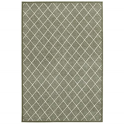 HomeRoots Grey Polypropylene, Polyester 4’ x 6’ Gray and Ivory Diamond Indoor Area Rug