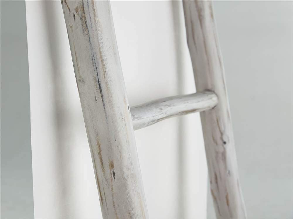 Progressive Furniture Millie Wood Blanket Ladder In Linen White