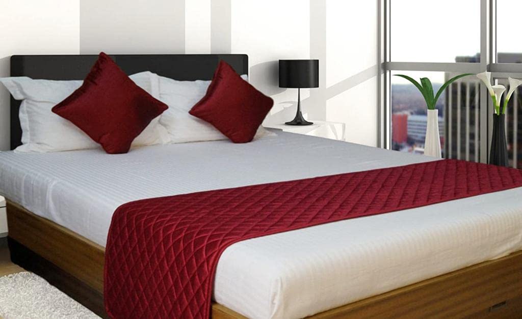 Money Home DCor Bed Quilted Runner With Cushions Cover (Red)