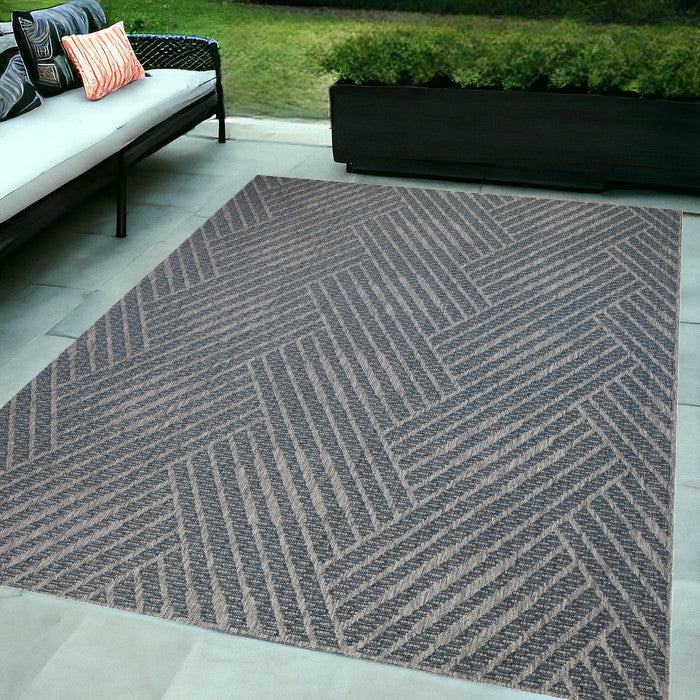 6' X 9' Gray And Blue Geometric Stain Resistant Indoor Outdoor Area Rug