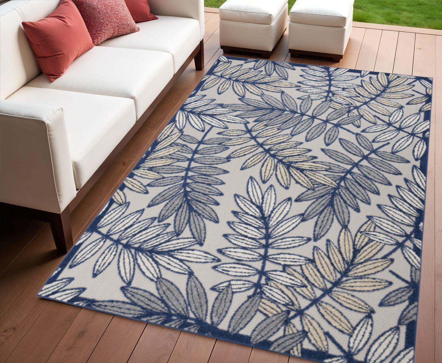 4 X 6 Navy Blue And Ivory Botanical Leaves Indoor Outdoor Area Rug