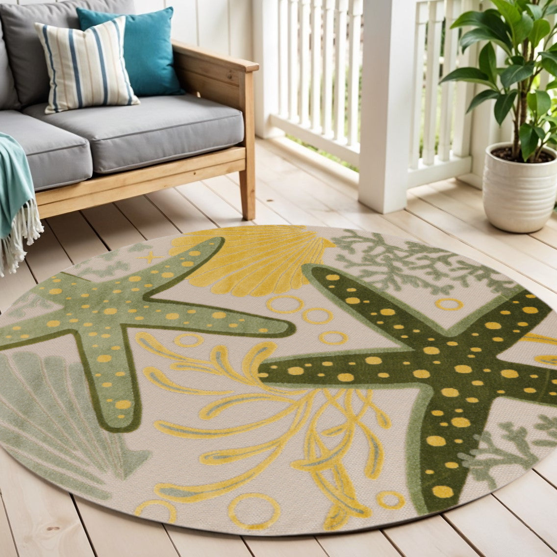 5 Green Yellow Ivory And Dark Green Round Starfish Indoor Outdoor Area Rug