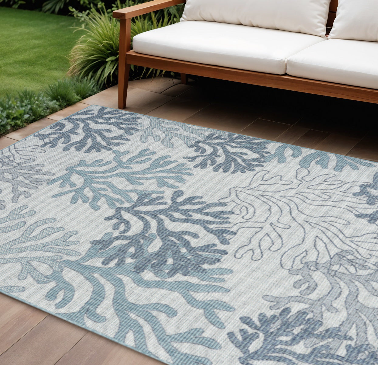 6 X 9 Navy Blue Sky Blue And Ivory Nautical Indoor Outdoor Area Rug