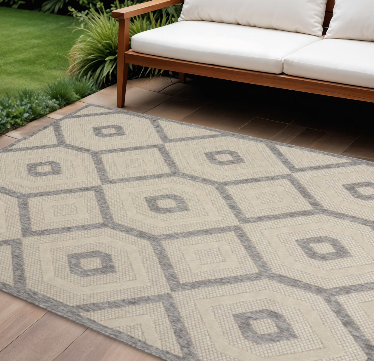 6 X 9 Cream And Gray Geometric Indoor Outdoor Area Rug