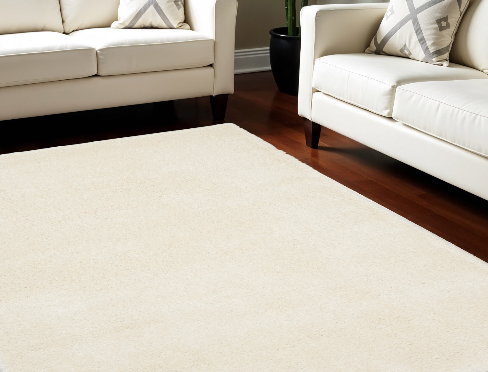 7' X 9' Ivory Shag Area Rug