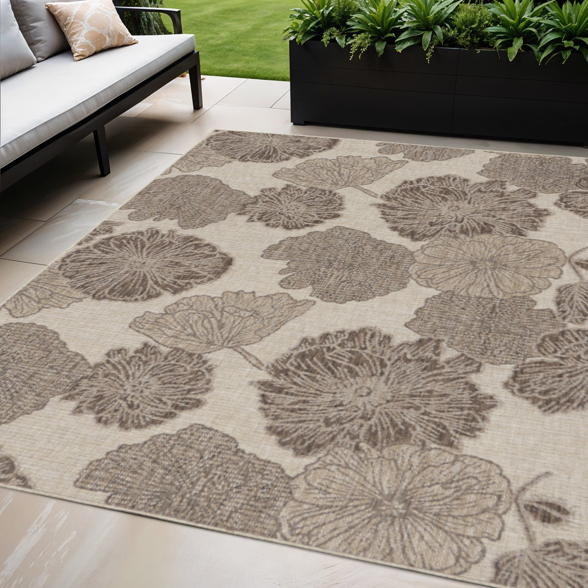 5 X 7 Natural And Ivory Floral Indoor Outdoor Area Rug
